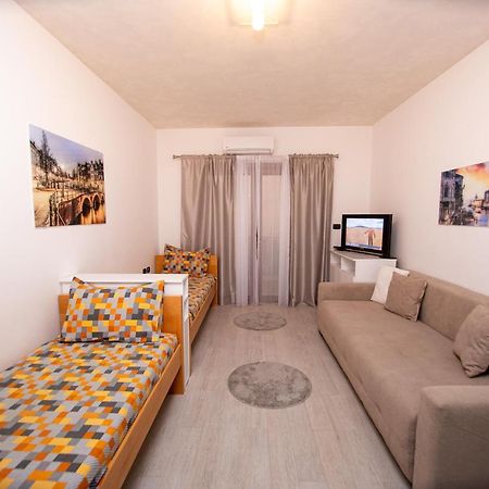 Apartment Studio Premier Rafajlovići Buitenkant foto