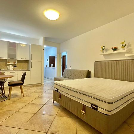 Apartment Studio Premier Rafajlovići Buitenkant foto