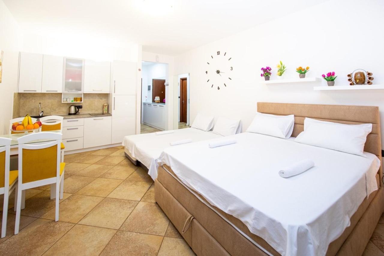 Apartment Studio Premier Rafajlovići Buitenkant foto