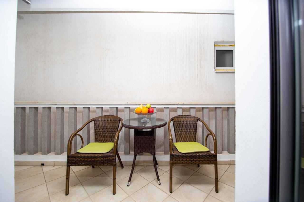 Apartment Studio Premier Rafajlovići Buitenkant foto