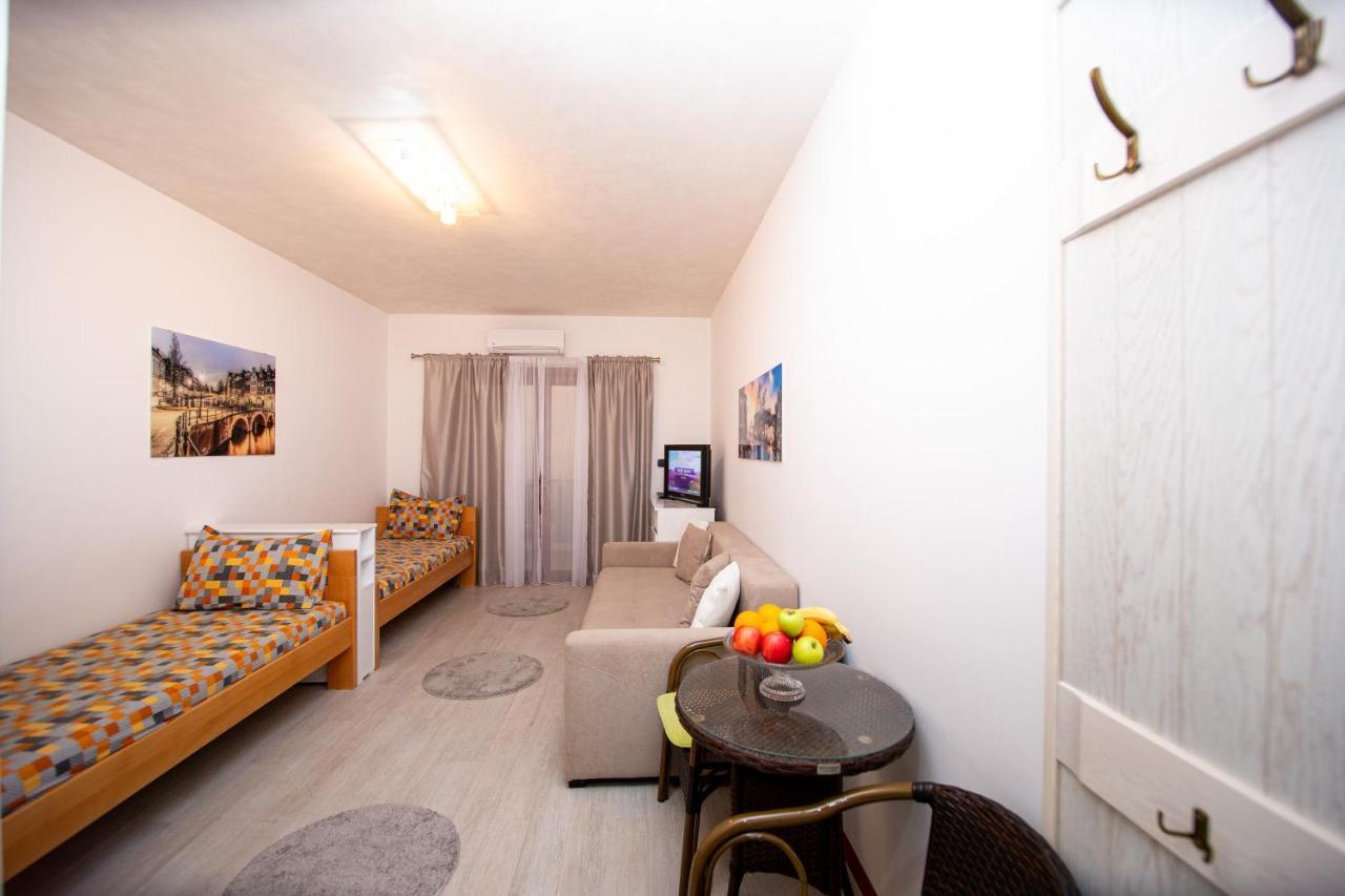 Apartment Studio Premier Rafajlovići Buitenkant foto